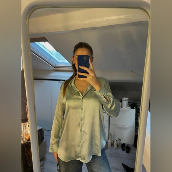 Zara tops,s - Picture 3 of 3